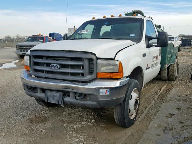 1FDAF56F51EA04704 - 2001 FORD F550 SUPER WHITE photo 2