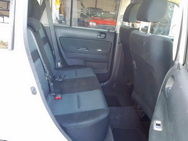 JTLKT324564082332 - 2006 TOYOTA SCION XB Ақ фото 6