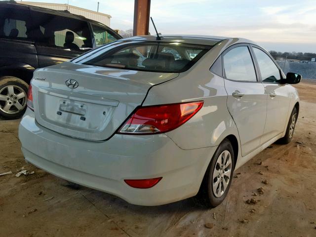 KMHCT4AE7HU192779 - 2017 HYUNDAI ACCENT SE WHITE photo 4