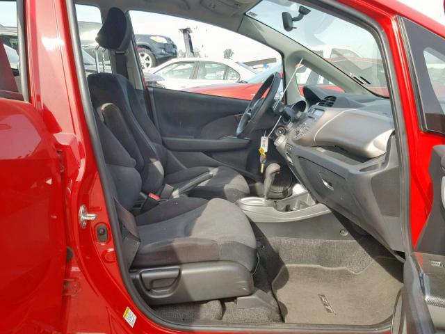 JHMGE88489S004688 - 2009 HONDA FIT SPORT RED photo 5