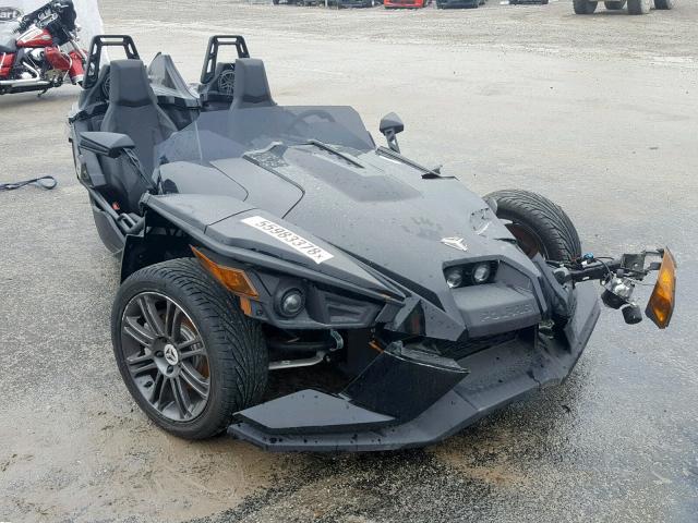57XAASFA1J8127878 - 2018 POLARIS SLINGSHOT BLACK photo 1