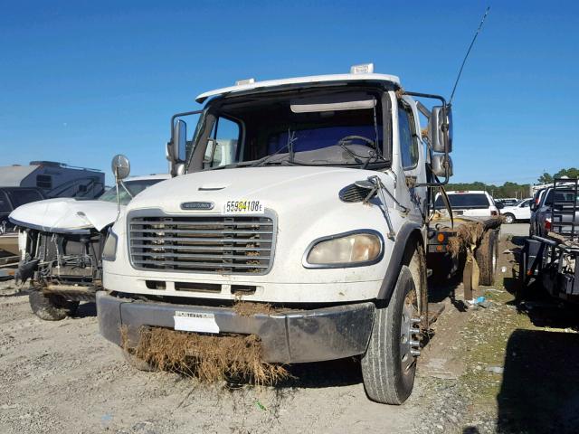 1FVACWBS59HAK0134 - 2009 FREIGHTLINER M2 106 MED WHITE photo 2