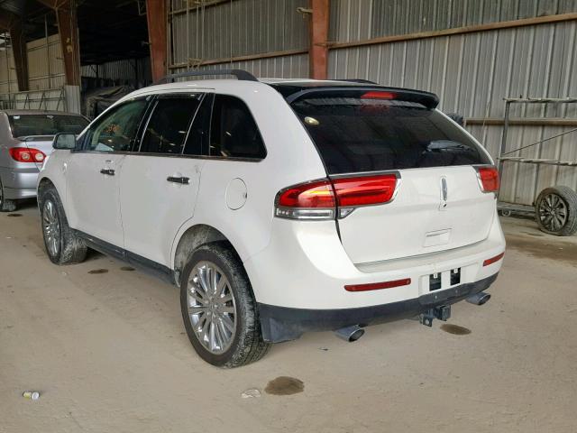 2LMDJ6JK5DBL30612 - 2013 LINCOLN MKX WHITE photo 3