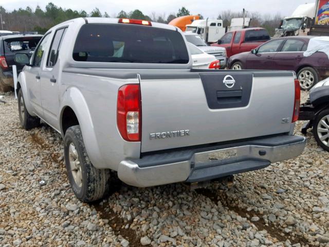 1N6AD0ER3AC417223 - 2010 NISSAN FRONTIER C GRAY photo 3