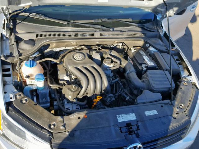 3VW2K7AJXDM269092 - 2013 VOLKSWAGEN JETTA BASE Արծաթագույն լուսանկար 7