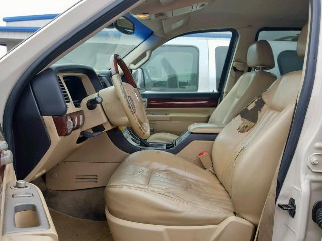 5LMEU68H65ZJ16645 - 2005 LINCOLN AVIATOR 金色 照片 5