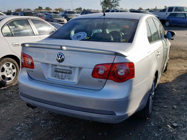 3VWEG71K17M162850 - 2007 VOLKSWAGEN JETTA WOLF SILVER photo 4