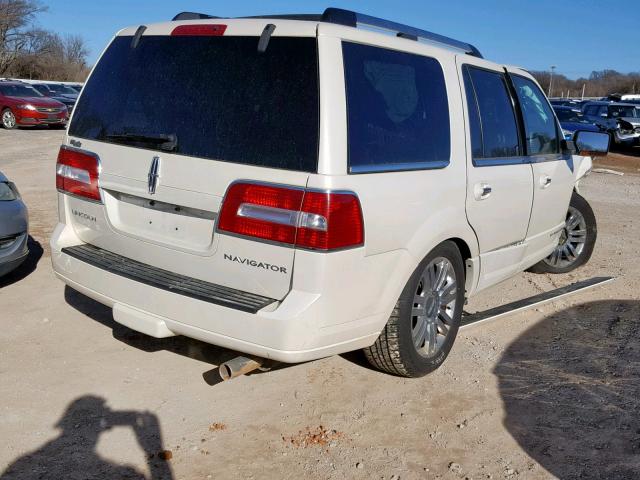 5LMFU28507LJ23227 - 2007 LINCOLN NAVIGATOR WHITE photo 4