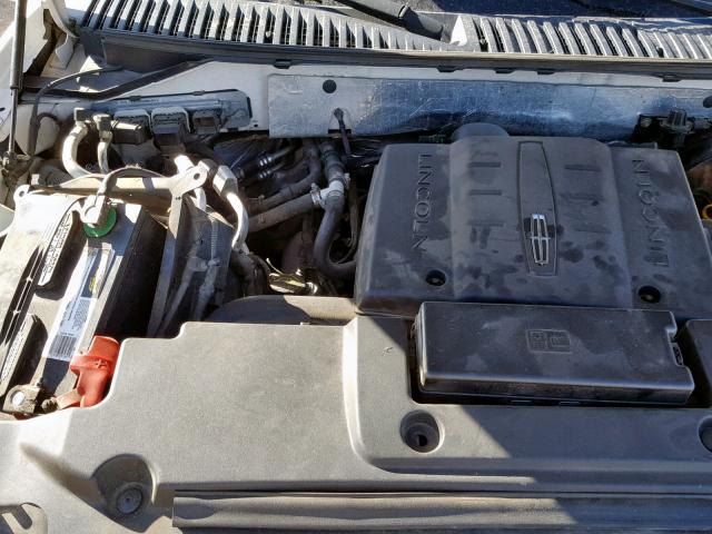 5LMFU28507LJ23227 - 2007 LINCOLN NAVIGATOR WHITE photo 7