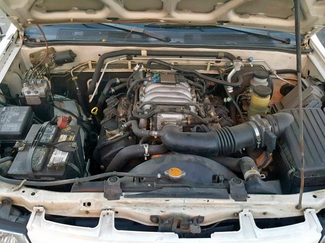 4S6CK58W7Y4413490 - 2000 HONDA PASSPORT E WHITE photo 7