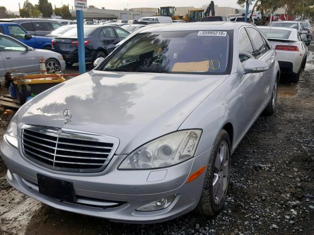 WDDNG71X47A019361 - 2007 MERCEDES-BENZ S 550 SILVER photo 2