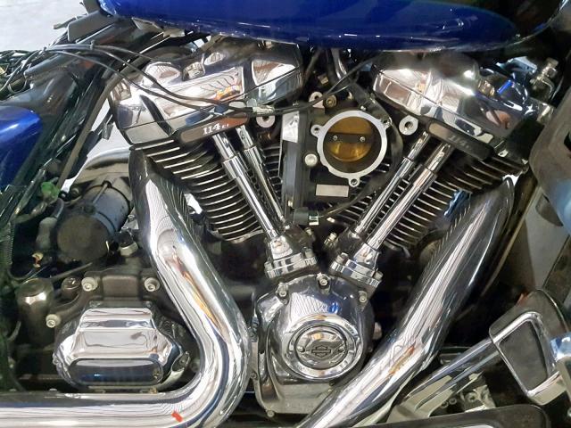 1HD1PXF36HB960982 - 2017 HARLEY-DAVIDSON FLHXSE CVO BLUE photo 7