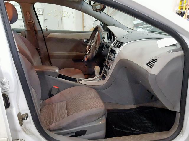 1G1ZC5EB3A4147342 - 2010 CHEVROLET MALIBU 1LT WHITE photo 5
