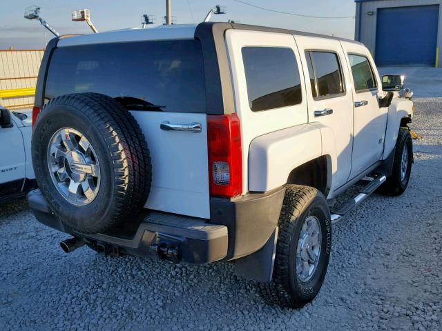 5GTDN13E778121001 - 2007 HUMMER H3 WHITE photo 4