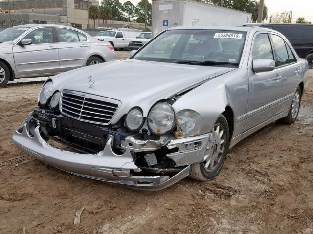 WDBJF65J61B316840 - 2001 MERCEDES-BENZ E 320 SILVER photo 2