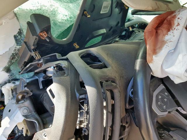 1GCPTCE19H1205203 - 2017 CHEVROLET COLORADO L WHITE photo 8