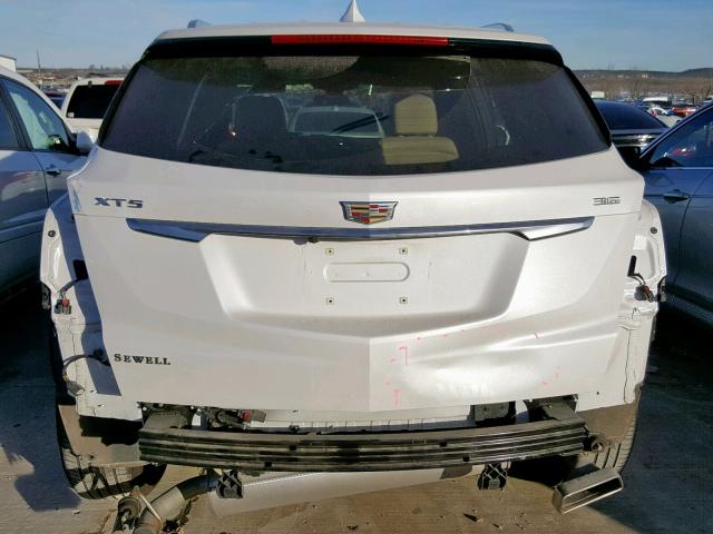 1GYKNBRS4HZ309112 - 2017 CADILLAC XT5 LUXURY WHITE photo 9