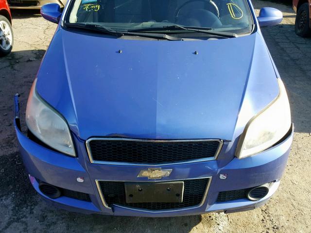 KL1TD66EX9B323620 - 2009 CHEVROLET AVEO LS BLUE photo 7