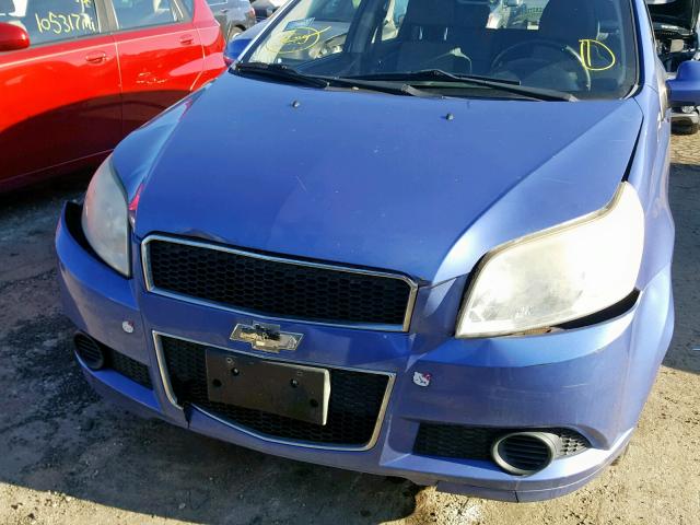 KL1TD66EX9B323620 - 2009 CHEVROLET AVEO LS BLUE photo 9