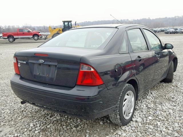 1FAFP34N77W261314 - 2007 FORD FOCUS ZX4 BLACK photo 4