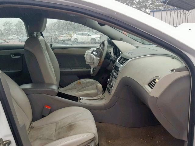 1G1ZJ57B19F101205 - 2009 CHEVROLET MALIBU 2LT WHITE photo 5