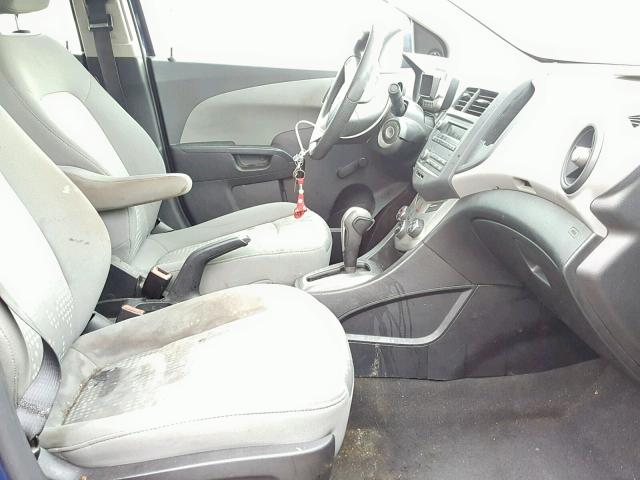 1G1JA5SH0C4200416 - 2012 CHEVROLET SONIC LS 蓝色 照片 5