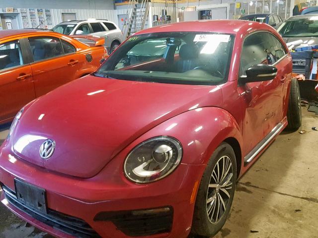 3VWF17AT6HM606899 - 2017 VOLKSWAGEN BEETLE 1.8 PINK photo 2