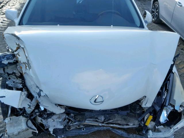 JTHBA30G655129924 - 2005 LEXUS ES 330 WHITE photo 7