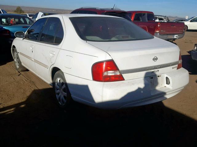 1N4DL01D61C122667 - 2001 NISSAN ALTIMA XE WHITE photo 3