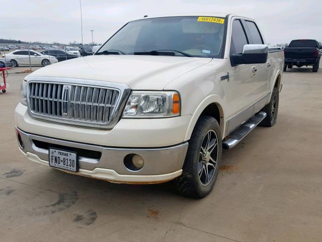 5LTPW18597FJ07975 - 2007 LINCOLN MARK LT WHITE photo 2