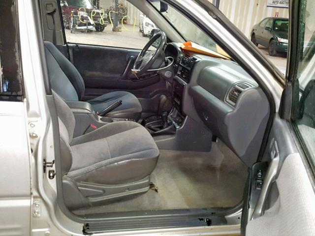 4S6DM58W1Y4414102 - 2000 HONDA PASSPORT E SILVER photo 5