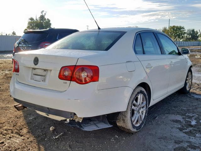 3VWEF71K07M169887 - 2007 VOLKSWAGEN JETTA WOLF WHITE photo 4