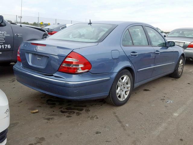 WDBUF65J13A153634 - 2003 MERCEDES-BENZ E 320 BLUE photo 4