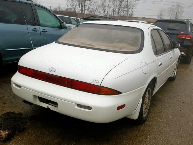 JNKAY21D0PM001225 - 1993 INFINITI J30 WHITE photo 4