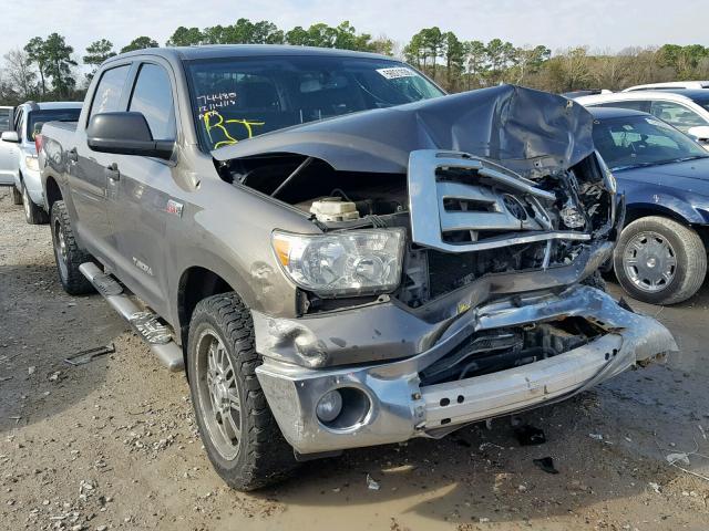 5TFEY5F10DX139389 - 2013 TOYOTA TUNDRA CRE GRAY photo 1