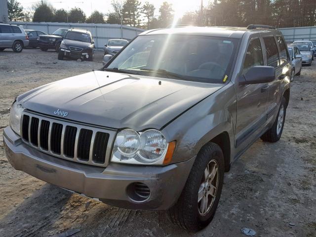 1J4GR48KX6C140589 - 2006 JEEP GRAND CHER GRAY photo 2