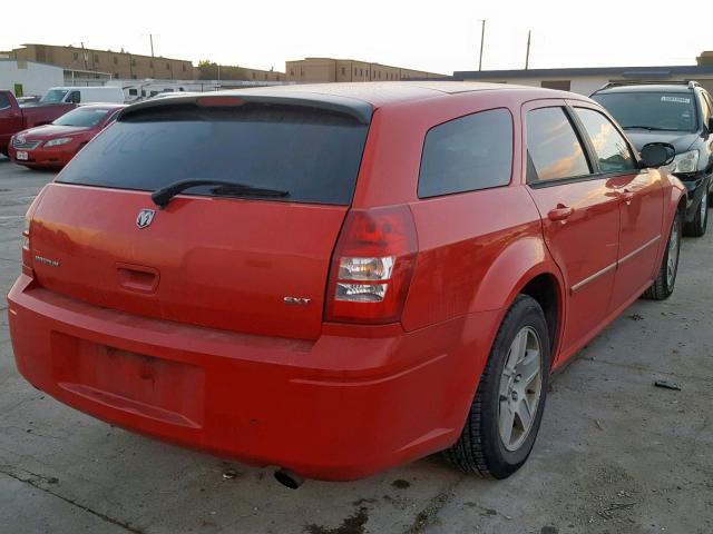 2D4FV47VX7H837304 - 2007 DODGE MAGNUM SXT RED photo 4