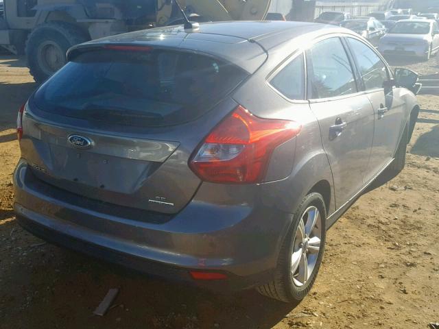 1FADP3K22DL106957 - 2013 FORD FOCUS SE GRAY photo 4