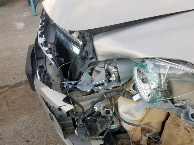 1G1ZC5E13BF386872 - 2011 CHEVROLET MALIBU 1LT GOLD photo 9