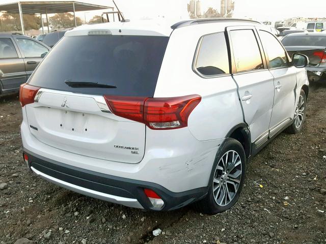 JA4AD3A38GZ022282 - 2016 MITSUBISHI OUTLANDER WHITE photo 4