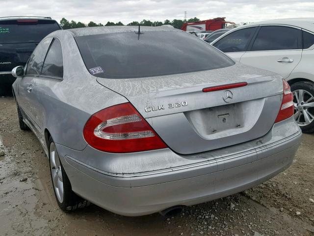 WDBTJ65J65F147988 - 2005 MERCEDES-BENZ CLK 320C SILVER photo 3