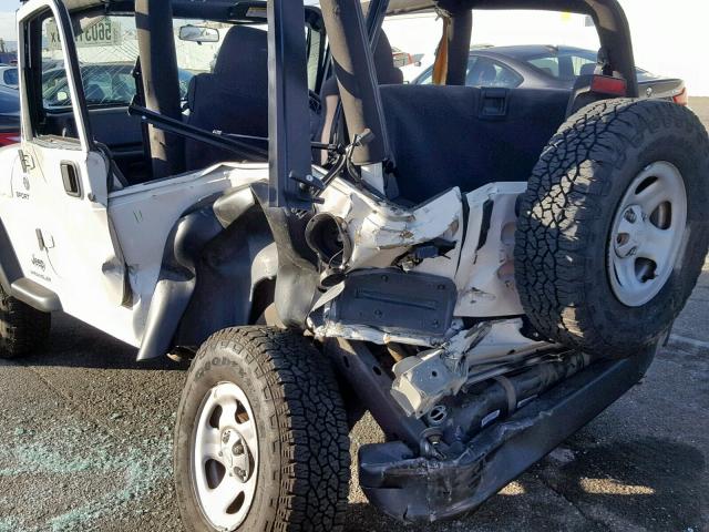 1J4F449S46P761795 - 2006 JEEP WRANGLER / WHITE photo 9