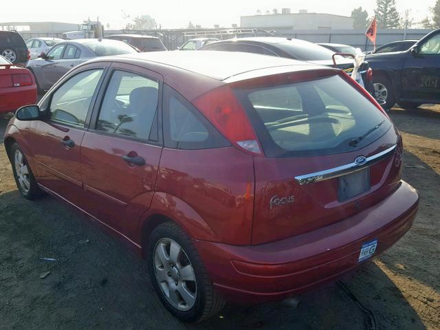 3FAHP37302R114704 - 2002 FORD FOCUS ZX5 MAROON photo 3