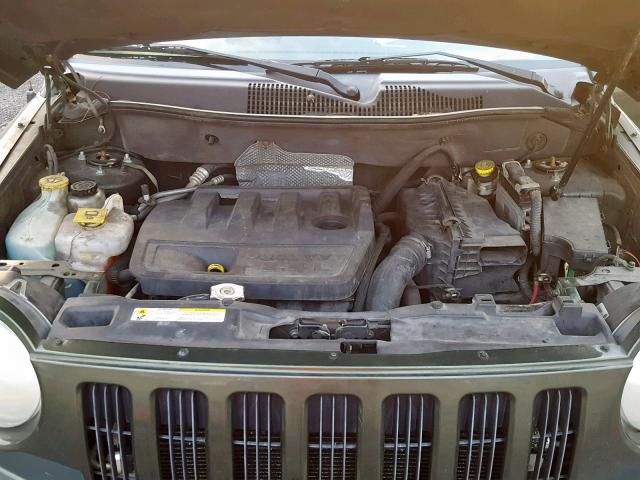 1J8FT47W87D118473 - 2007 JEEP COMPASS GREEN photo 7