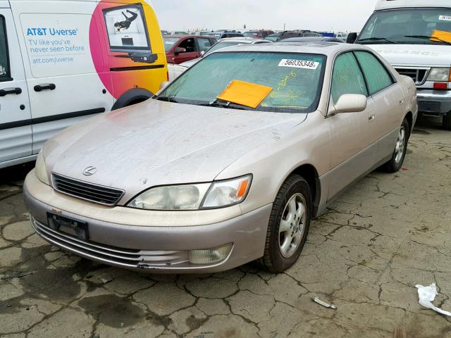 JT8BF28G2X5059812 - 1999 LEXUS ES 300 GOLD photo 2