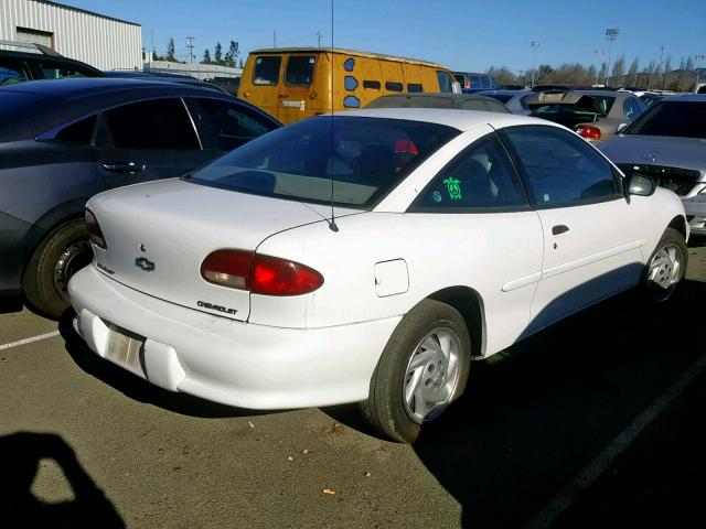 1G1JC1244VM110334 - 1997 CHEVROLET CAVALIER B WHITE photo 4