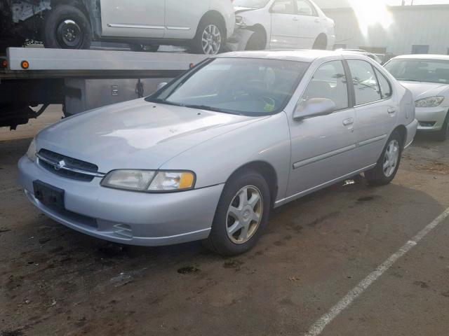 1N4DL01D2WC229934 - 1998 NISSAN ALTIMA XE SILVER photo 2