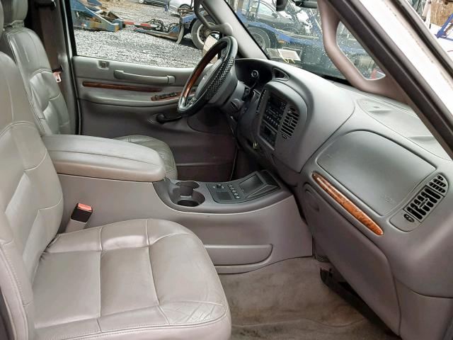 5LMEU27A81LJ03194 - 2001 LINCOLN NAVIGATOR 白色 照片 5