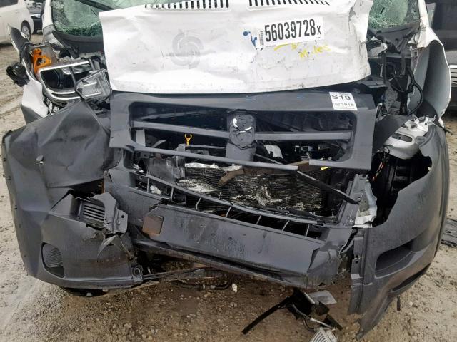 3C6TRVAG9JE140480 - 2018 RAM PROMASTER 白色 照片 7
