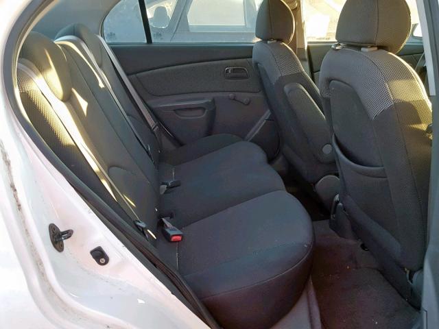 KNADE123766135060 - 2006 KIA RIO WHITE photo 6